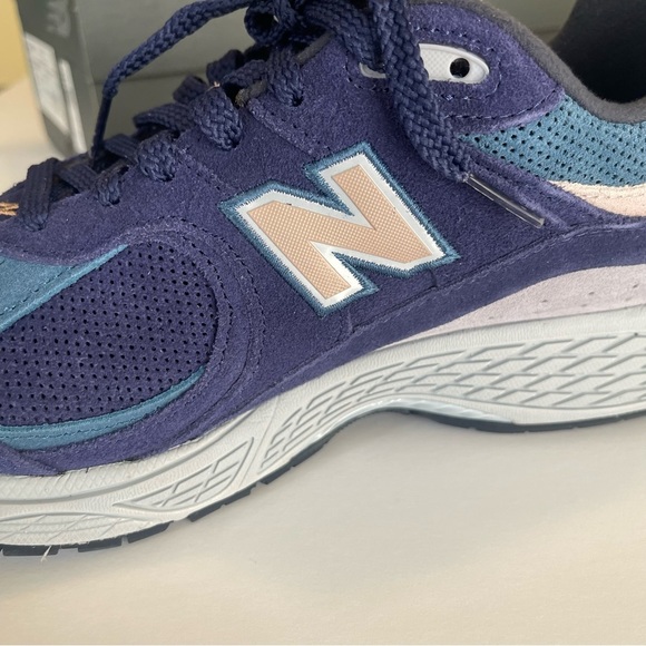 New Balance Sneakers 2002R Running Size 10 Indigo Suede New In Box M2002RWC - Picture 8 of 8